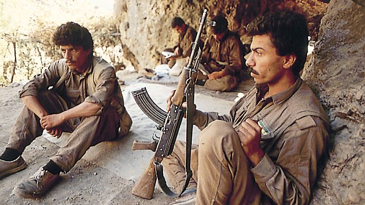 Untergrundkämpfer der PKK: Die Die kurdische PKK gilt in der EU als Terrororganisation und ist seit 1993 in Deutschland verboten.