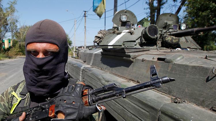 Die ukrainische Armee liefert sich mit den Separatisten derzeit für beide Seiten verlustreiche Gefechte in der Gegend um Donezk. 