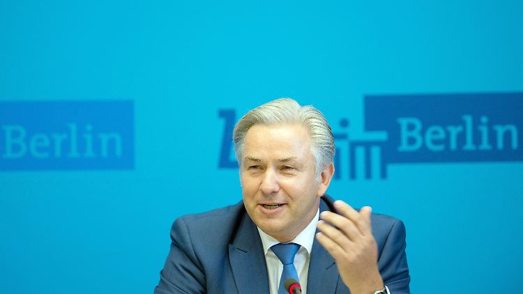 Die "Nicht-Eröffnung des BER" beschreibt Wowereit als seine größte politische Niederlage.