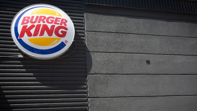 Burger King ist dabei, die kanadische Kette Tim Hortons zu übernehmen. Hauptsitz soll Kanada werden.