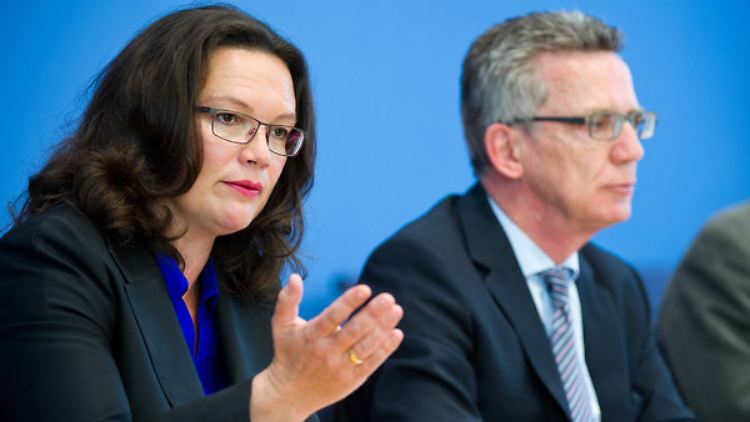 Geteilter Meinung: Nahles und de Maizière.