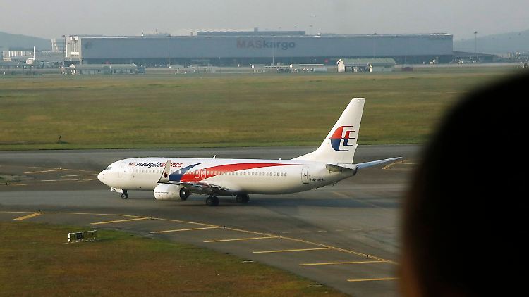 Seit Monaten beschäftigt das Schicksal von MH370 die Öffentlichkeit. Malaysia Airlines steckt seitdem in der Krise.