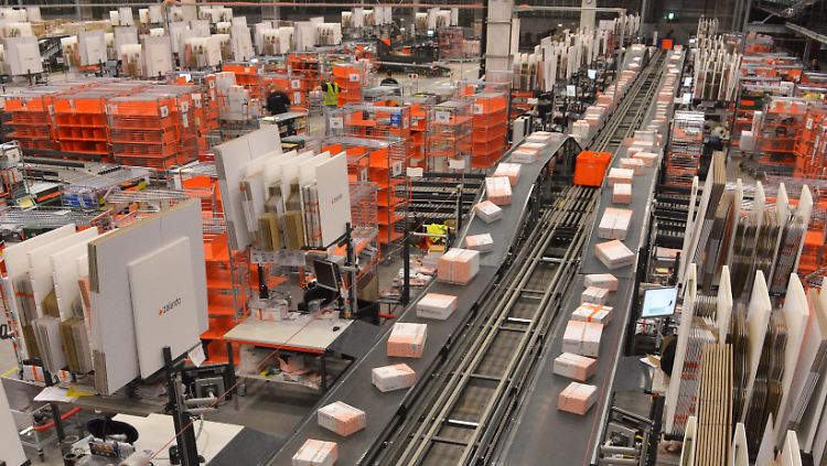 Zalando will an seinem Geschäftsmodell mit kostenlosen Retouren festhalten.