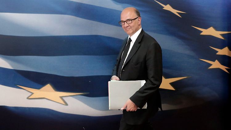Pierre Moscovici bei seiner Ankunft in Athen.
