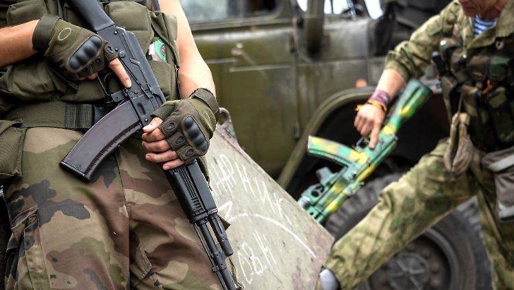 Kämpfen russische Soldaten an der Seite der Separatisten? Die OSZE sieht dafür keinen Beweis.