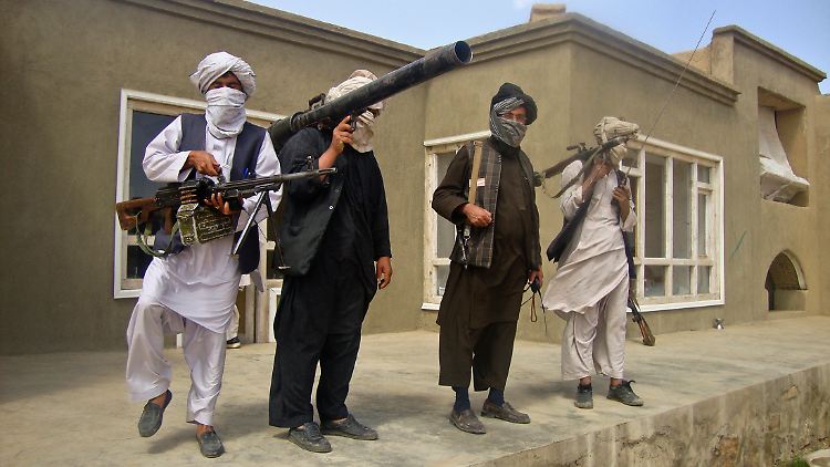 In weniger als vier Monaten endet der Nato-Kampfeinsatz in Afghanistan, doch die Bedrohung durch die Taliban besteht weiter.