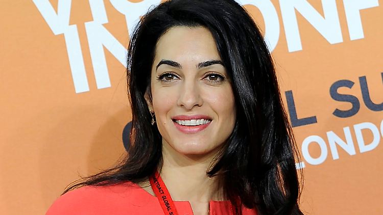 Amal Alamuddin ist eine kluge und erfolgreiche Anwältin. Bald heiratet sie Schauspieler George Clooney.