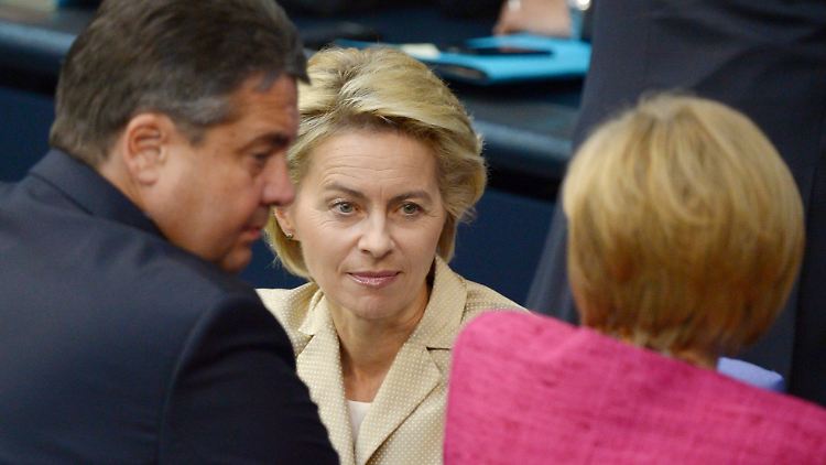 Gabriel soll mit von der Leyen diskutieren - die Kanzlerin hätte das letzte Wort.