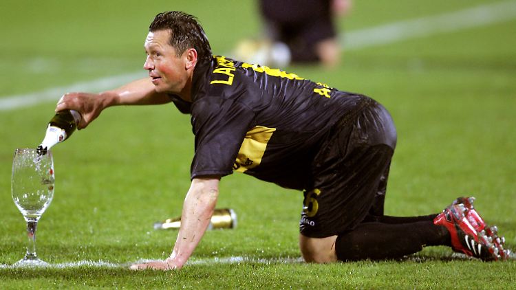 Prost, Zweite Liga: Willi Landgraf ist mit 508 Spielen Rekordspieler.