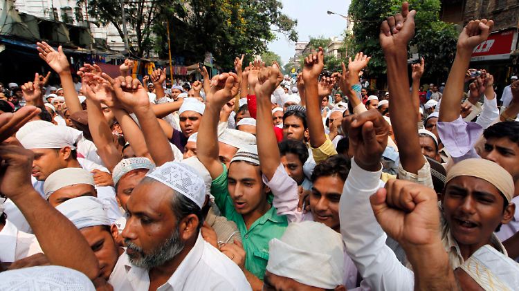 Muslime protestieren nach dem Tod Osama bin Ladens 2011 in der indischen Stadt Kalkutta.