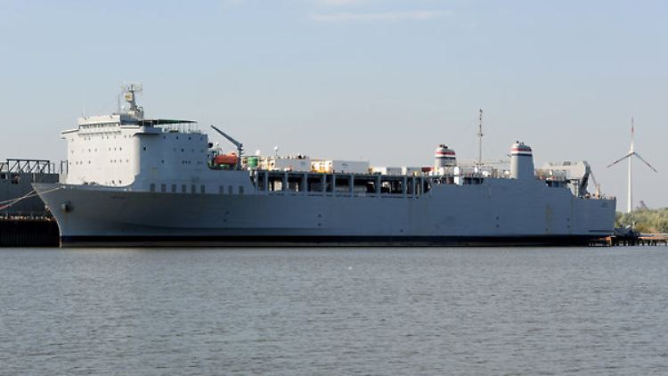 Die "Cape Ray" liegt in Bremer - in Munster werden die Chemikalien aus Assads Beständen entsorgt.
