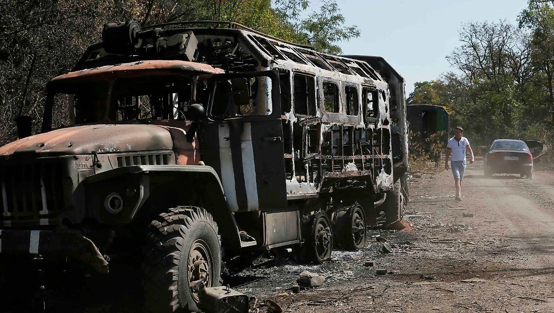 2014-09-05T210600Z_1565877322_GM1EA960CVP01_RTRMADP_3_UKRAINE-CRISIS-FIGHTING.JPG7152203750717382926.jpg