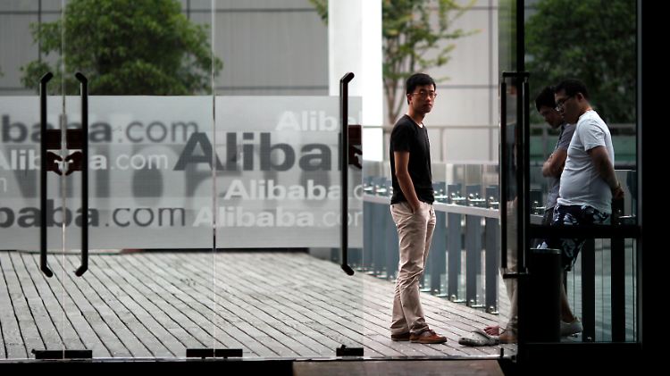 Bis zu 24,3 Milliarden Dollar und damit mehr als zuletzt erwartet will Alibaba beim bevorstehenden Börsengang erlösen.