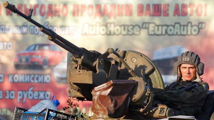 Ein ukrainischer Soldat in Mariupol.