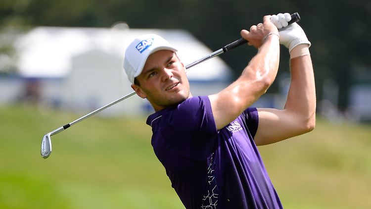 Martin Kaymer muss fünf Schläge auf den Führenden aufholen, um zu gewinnen.