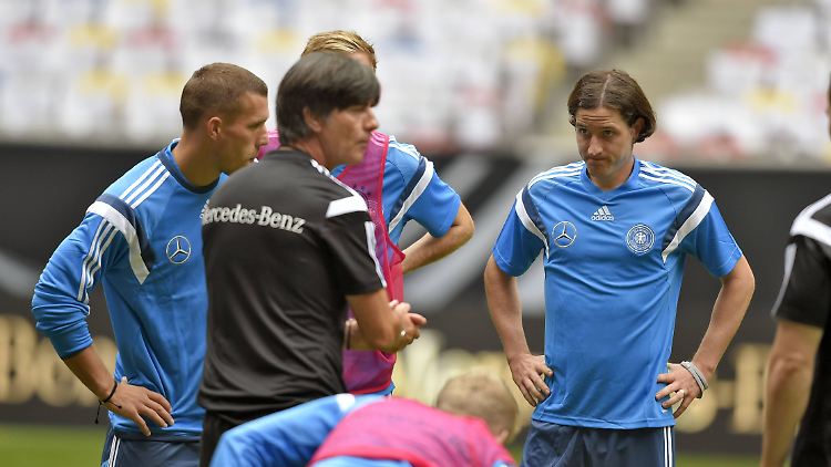 Bundestrainer Joachim Löw schult Mittelfeldspieler Sebastian Rudy gegen Schottland zum Rechtsverteidiger um. Das sind schlechte Nachrichten für Kevin Großkreutz.