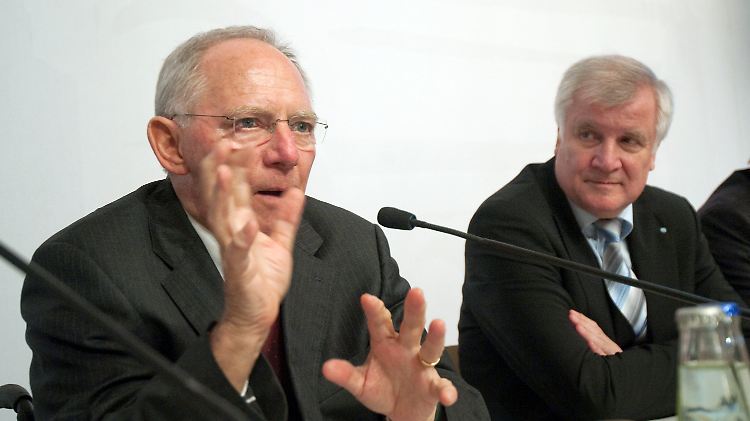 Nun also doch: Schäuble (l) und Seehofer (.) einigen sich. 