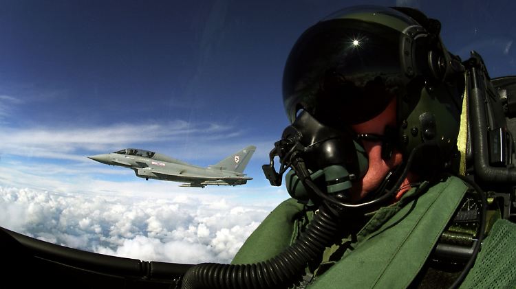 Militärische Schlagkraft am Himmel: In der Basisversion wird das Mehrzweckjagdflugzeug als Einsitzer ausgeliefert.