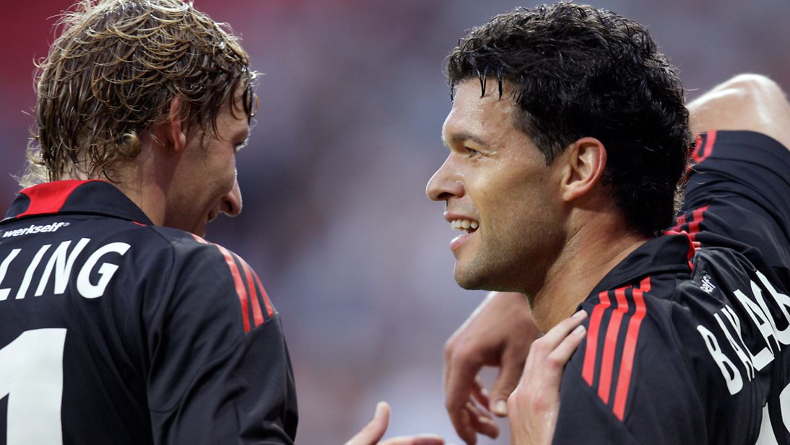 Er bleibt zu Hause: Michael Ballack soll lieber trainieren.