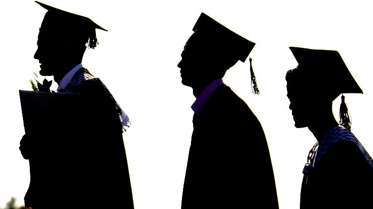 Hochschulabsolventen haben in Deutschland besonders große Gehaltsvorteile