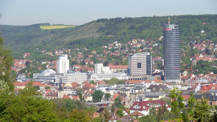 In Jena sind die Nominallöhne in den vergangenen 20 Jahren um zwei Drittel gestiegen.