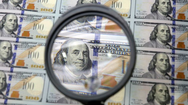 Frisch gedruckte Hunderter: In Fort Worth im US-Bundesstaat Texas entsteht Nachschub für den Bargeldkreislauf.