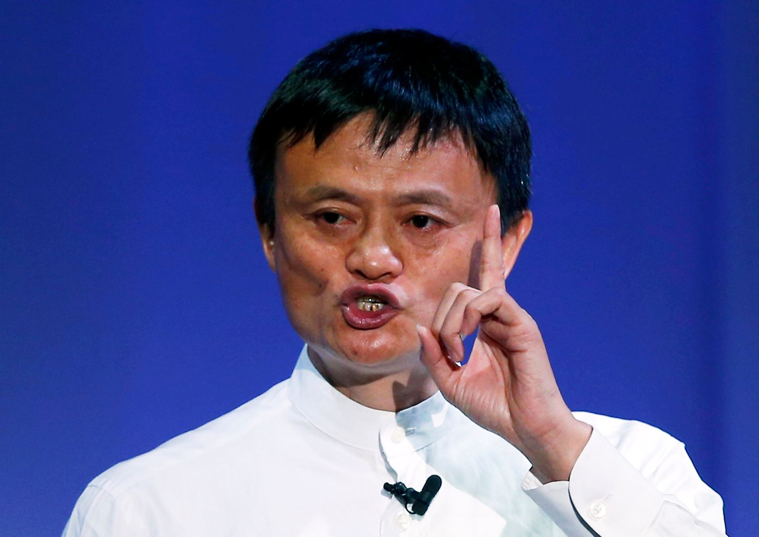 Ein Milliardenvermögen zu erben ist nicht schwer, es zu verdienen umso mehr. Einer, der es geschafft hat, ist der Chinese Jack Ma. Der Englischlehrer fand nach der Ausbildung keinen Job. 1999 gründete er deshalb die Website Alibaba.com und sein eigenes Unternehmen.