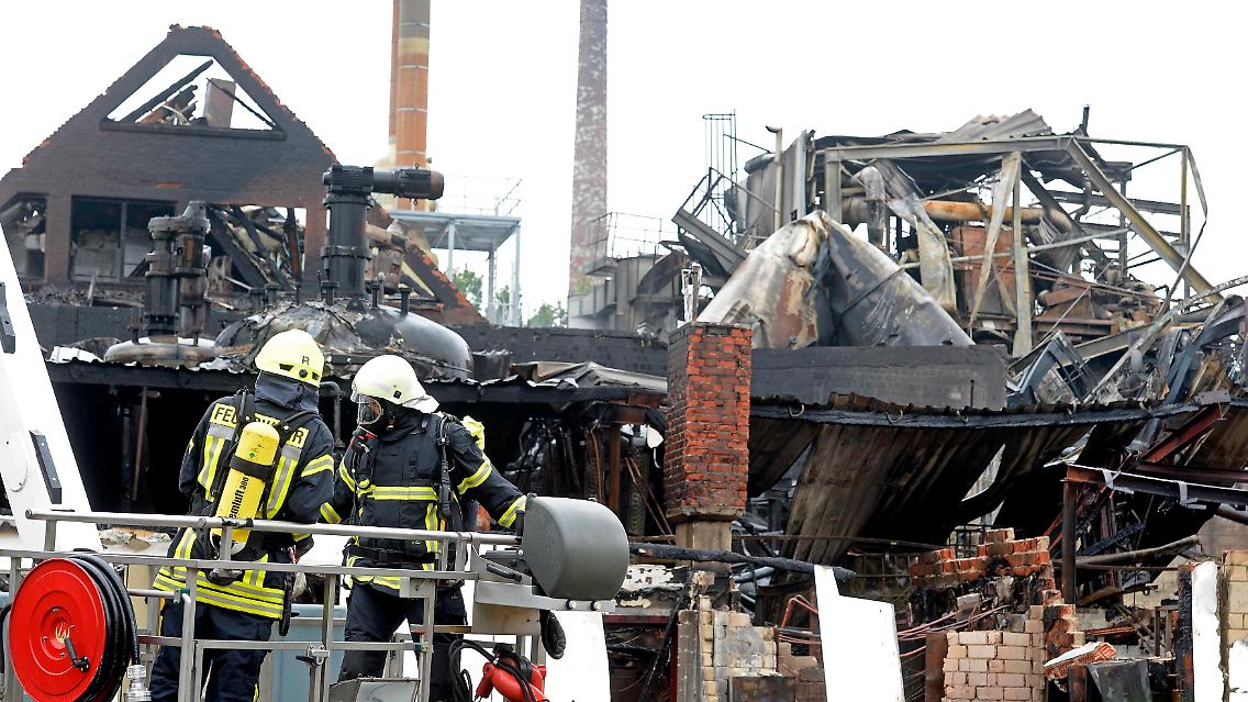 2014-09-10T111011Z_1178222697_BM2EA9A0ZXI01_RTRMADP_3_GERMANY-CHEMICALS-BLAST.JPG941093244995704457.jpg
