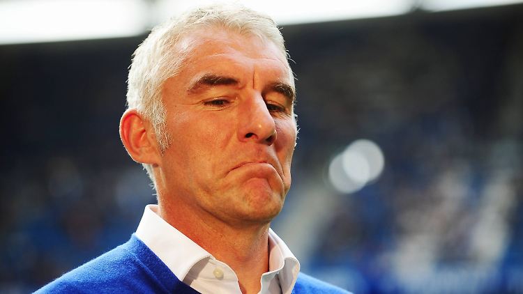 Zwölf Punkte aus 15 Spielen: Mirko Slomka, Trainer des Hamburger SV.