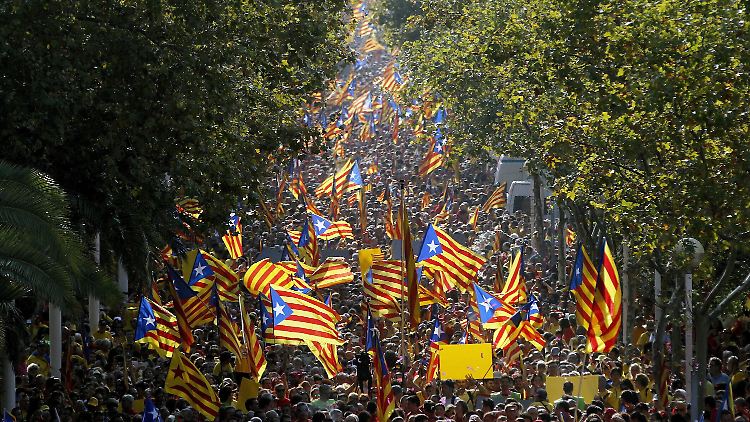 Hunderttausende demonstrierten in Barcelona für die Abspaltung von Spanien.