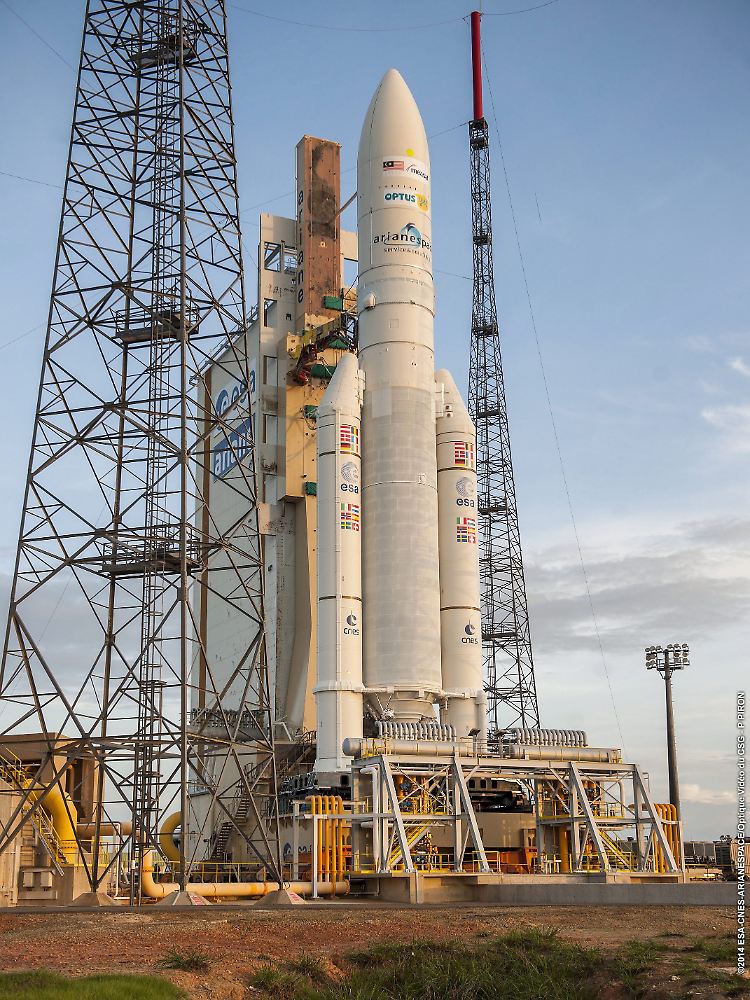Eigentlich hätte die Rakete schon Anfang Mai starten sollen, doch es gab Probleme mit einem der Satelliten.
