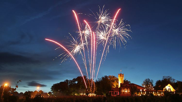 Ein frühzeitiges Feuerwerk kann auch erfreuen.