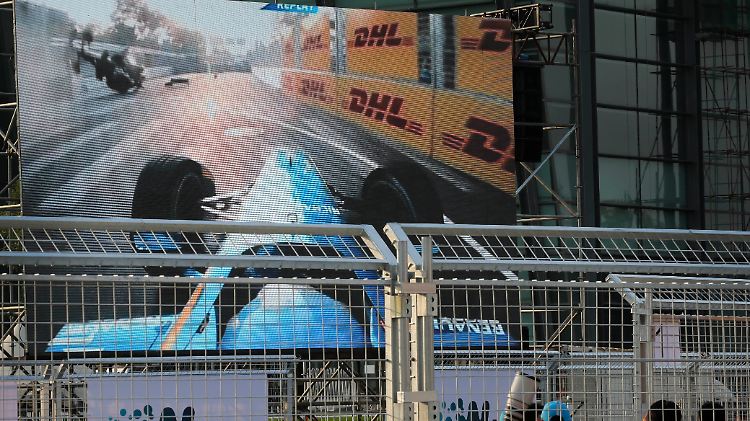 Nick Heidfelds Crash, gefilmt mit der Onboard-Kamera von Unfallverursacher Nicolas Prost.