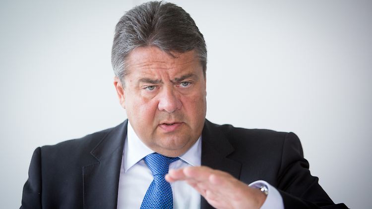 Die großen politischen Herausforderungen seien laut Gabriel ohne Russland nicht zu lösen. 