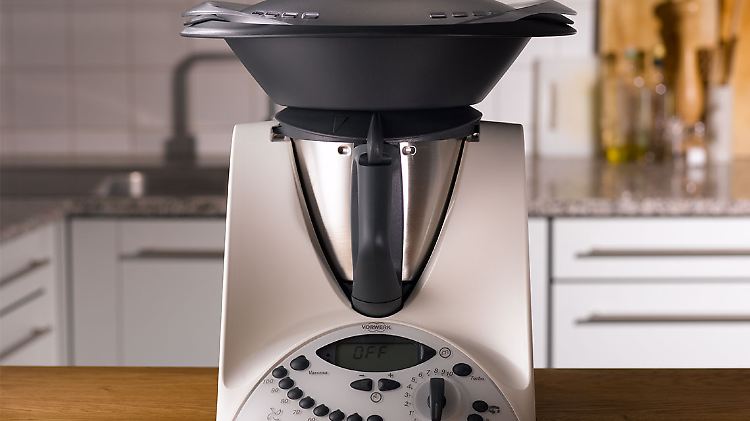 Der alte Thermomix T35. Das Gerät kann man nicht im Laden kaufen oder online bestellen, der Vertrieb läuft nach dem Tupper-Prinzip.  