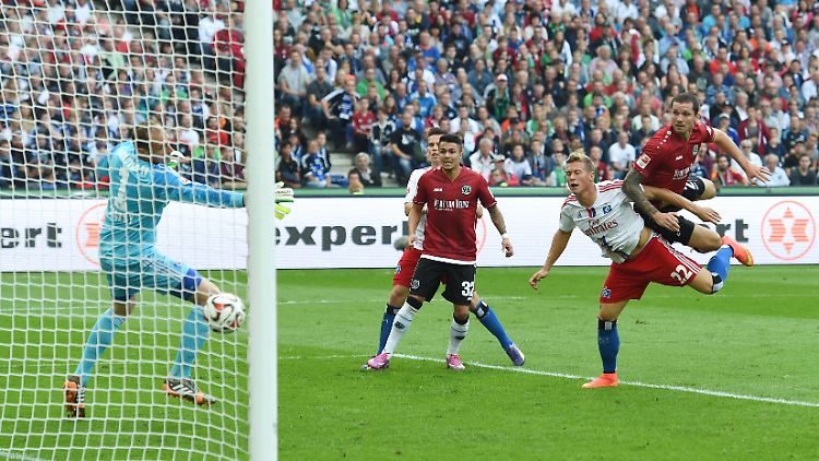 Leon Andreasen leitete die nächste Auswärtspleite für den Hamburger SV ein.
