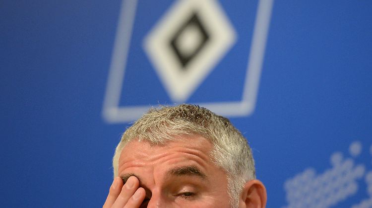 Dann doch nicht gegen den FC Bayern auf der Bank: Mirko Slomka.