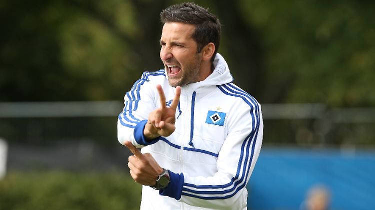 Acht Spiele, acht Siege: Josef Zinnbauer steuert mit der U23 des Hamburger SV in der Regionalliga auf Erfolgskurs.