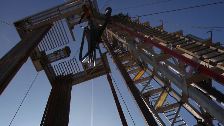 Wenn die OPEC nicht aktiv wird, werden halt die Bohrtürme stillgelegt.