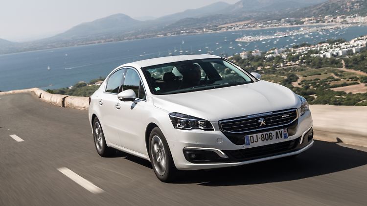 Mit neuer Front zeigt sich der Peugeot 508, um wieder in der Mittelklasse mitzumischen.