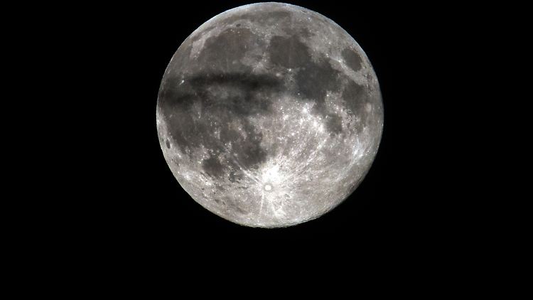 Rund 380.000 Kilometer entfernt: Der Mond hat seit Jahrzehnten keine menschlichen Besucher mehr gesehen.