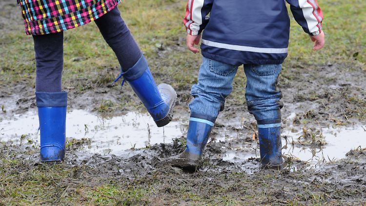 Eltern wussten früher nicht immer, was ihre Kinder taten und müssten es auch heute nicht immer wissen.