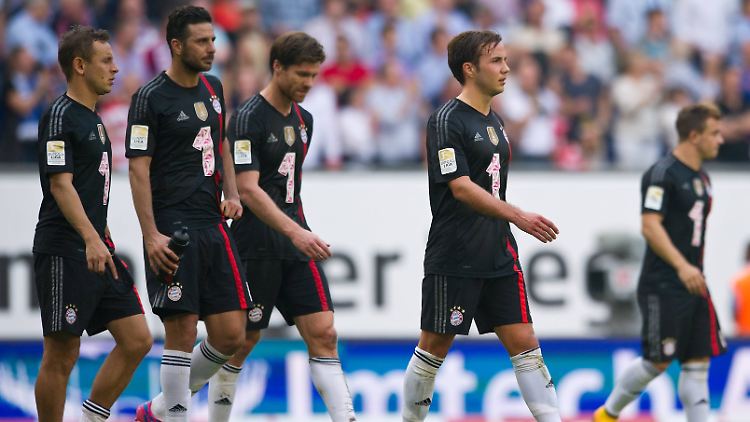 Achtung, heute kommt Paderborn: Rafinha, Claudio Pizarro, Xabi Alonso, Mario Götze und Xherdan Shaqiri ahnen, was ihnen bevorsteht.