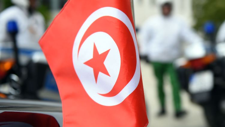 Tunesien soll eine Demokratie werden. 70 Männer wollen an deren Spitze stehen.