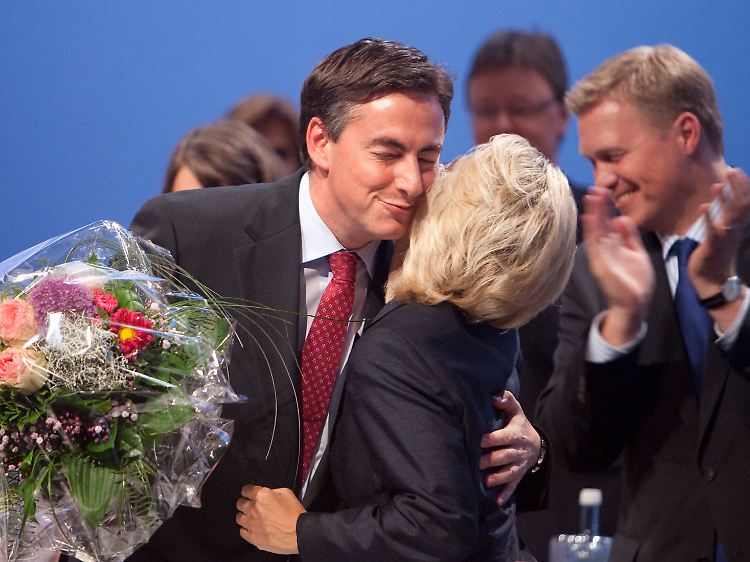 Der Bundespräsident wird vermisst: "In Gedanken bei uns"