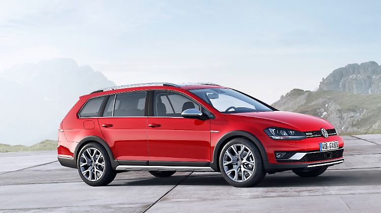 Optisch wesentlich robuster tritt der Golf Alltrack neben seine Variant-Brüder.