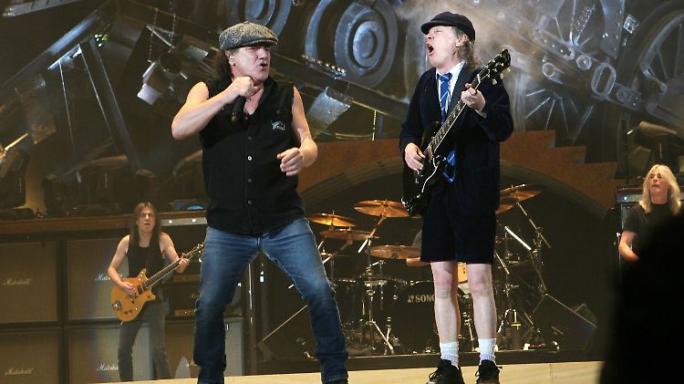 Malcolm (l.) und sein Bruder Angus Young haben die Band mitbegründet.