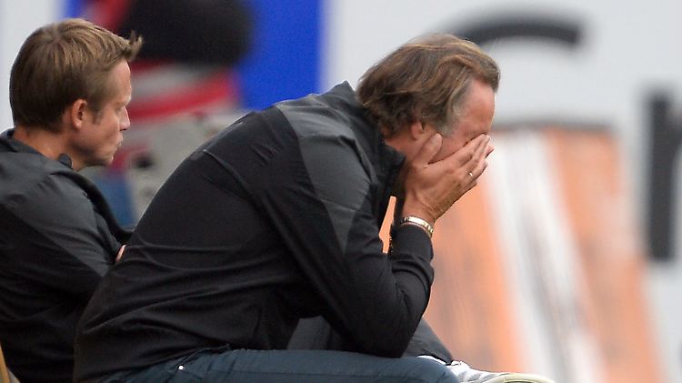 Bitterer Tag für Peter Neururer und seine Bochumer.