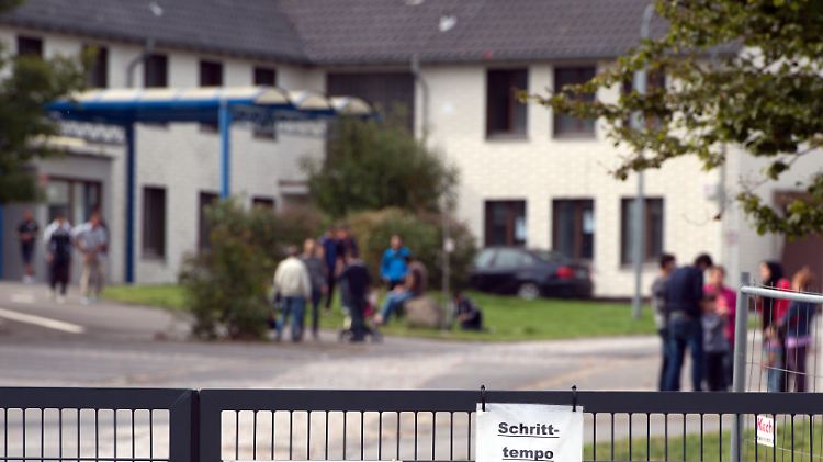 Die Notunterkunft in Burbach im Siegerland beherbergt 700 Flüchtlinge und Asylsuchende. Der berichtete Vorfall soll kein Einzelfall sein.