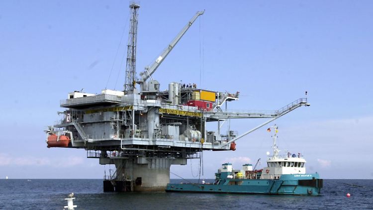 Dea-Bohrinsel vor Schleswig Holstein: Die RWE-Tochter ist an der Exploration neuer Gasquellen im britischen Hoheitsgebiet in der Nordsee beteiligt.